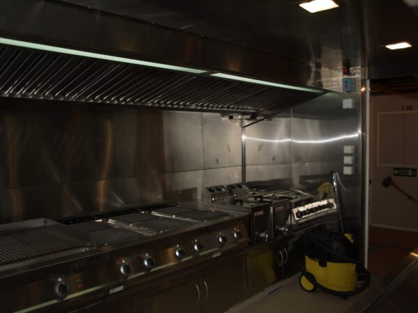 Kitchen inox equipment for yachts 4