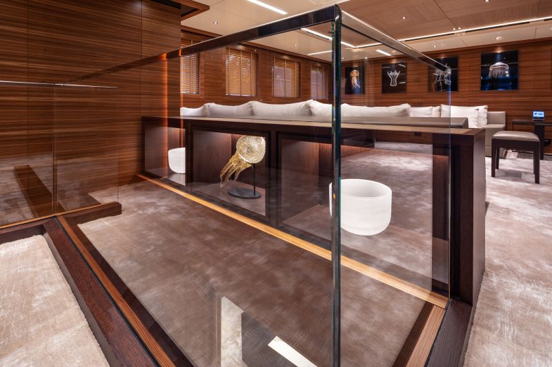 Luxury Yacht Lounge Renovation 4